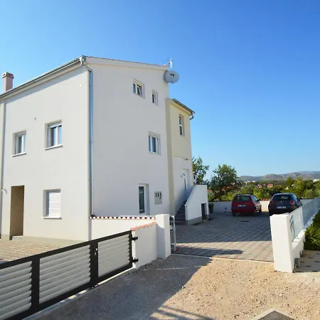 Sun Seeker-2 By Interhome