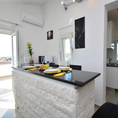 Sun Seeker-2 By Interhome Appartement *